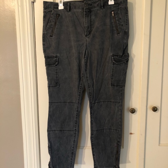 grey cargo skinny jeans